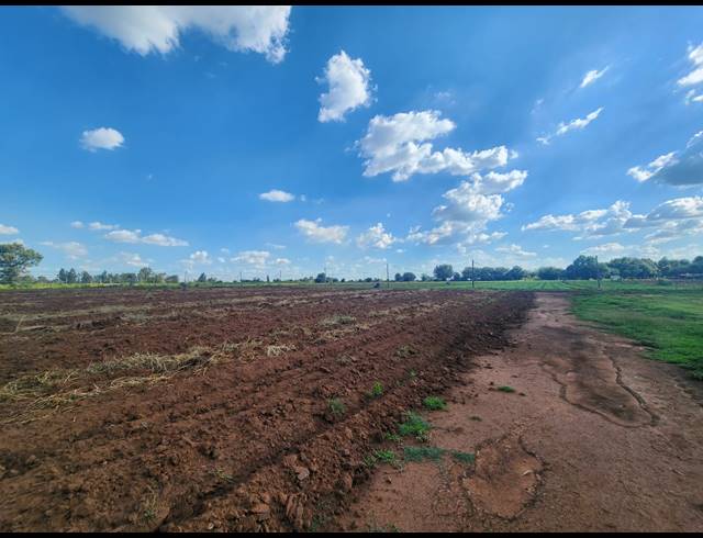16.30HA VACANT LAND FOR SALE IN RIVERSDALE